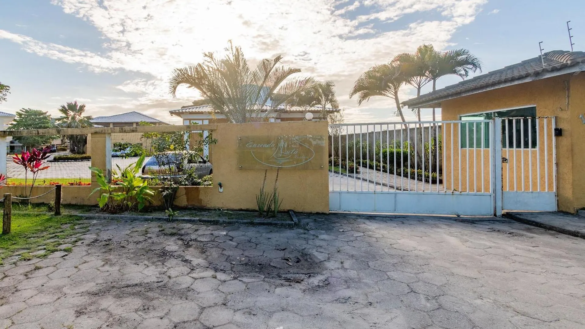 Condominio Com Piscina Na Praia Do Muta Em Porto-Ba - Mut Porto Seguro Brazylia