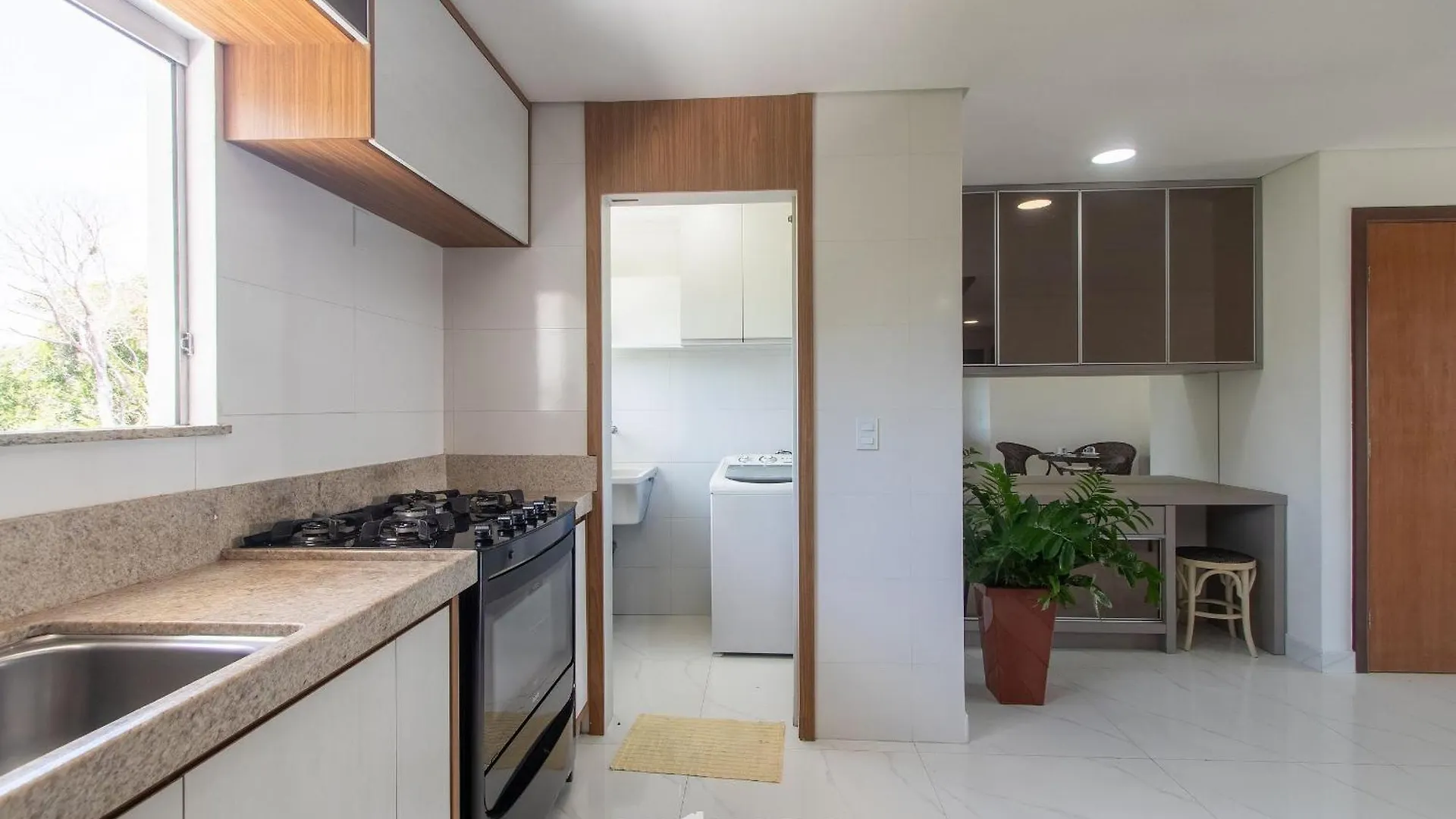 Condominio Com Piscina Na Praia Do Muta Em Porto-Ba - Mut Porto Seguro