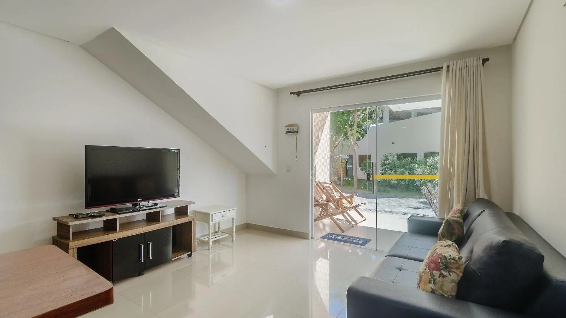 Condominio Com Piscina Na Praia Do Muta Em Porto-Ba - Mut Porto Seguro